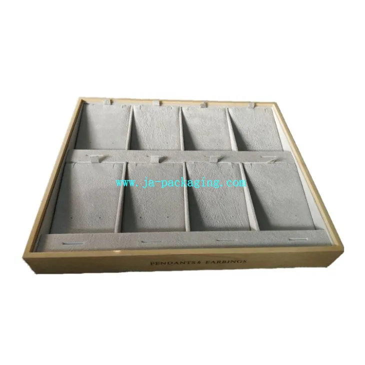 תליונים ועגילי מגש עץ